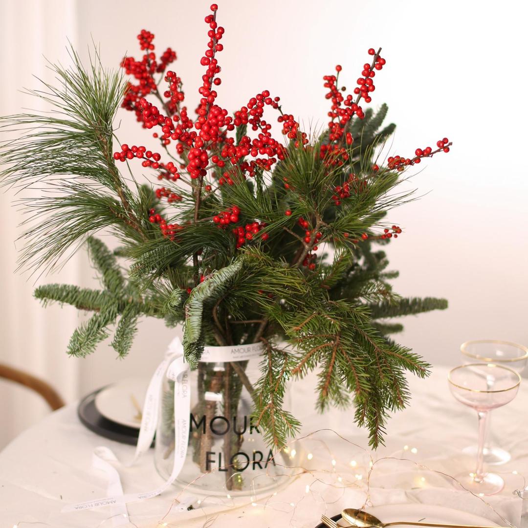 букет Илекс с Хвоей